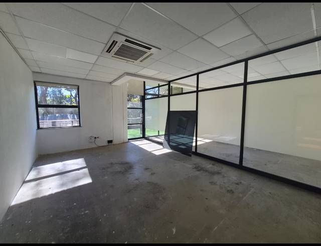 122M² OFFICE TO LET IN SANDTON CENTRAL